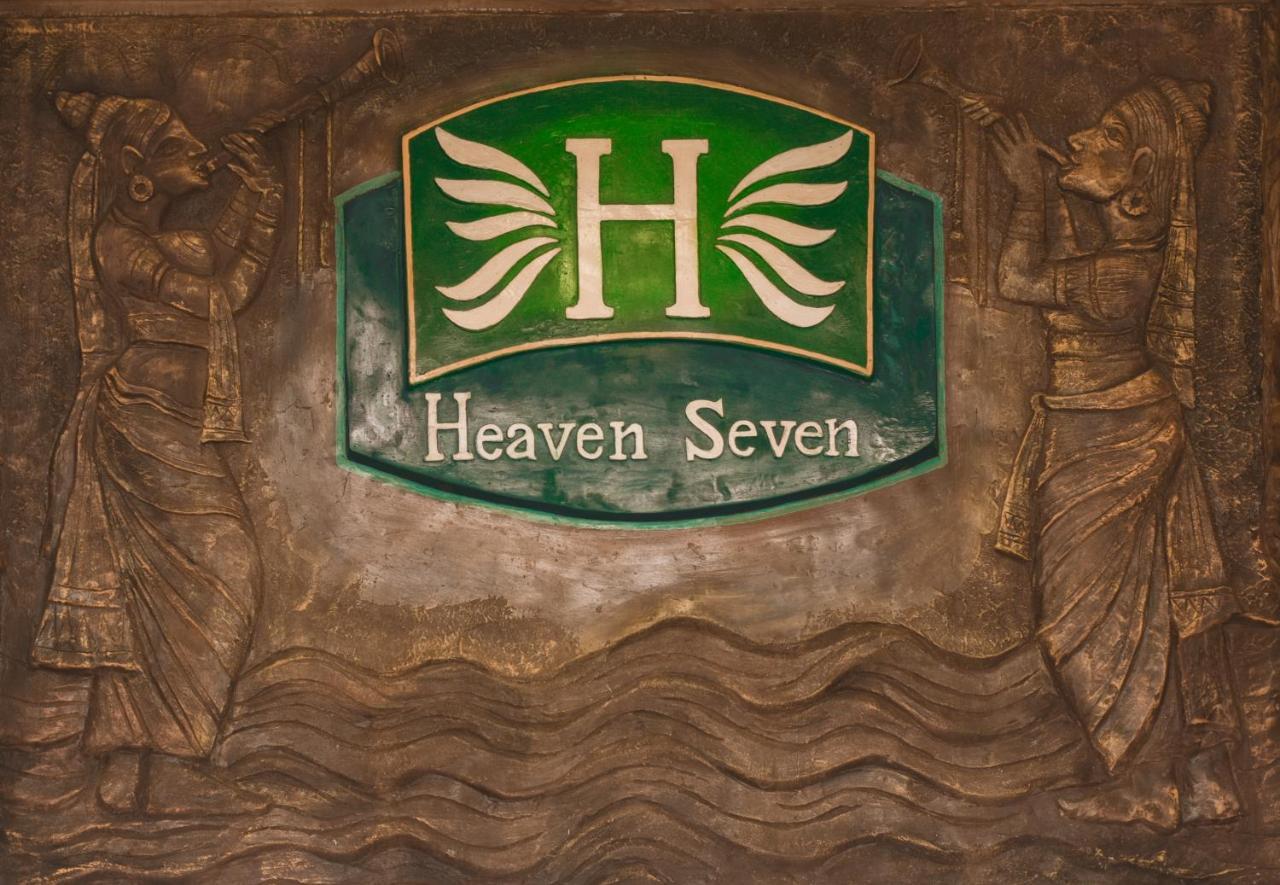 Heaven Seven Kandy Exterior photo