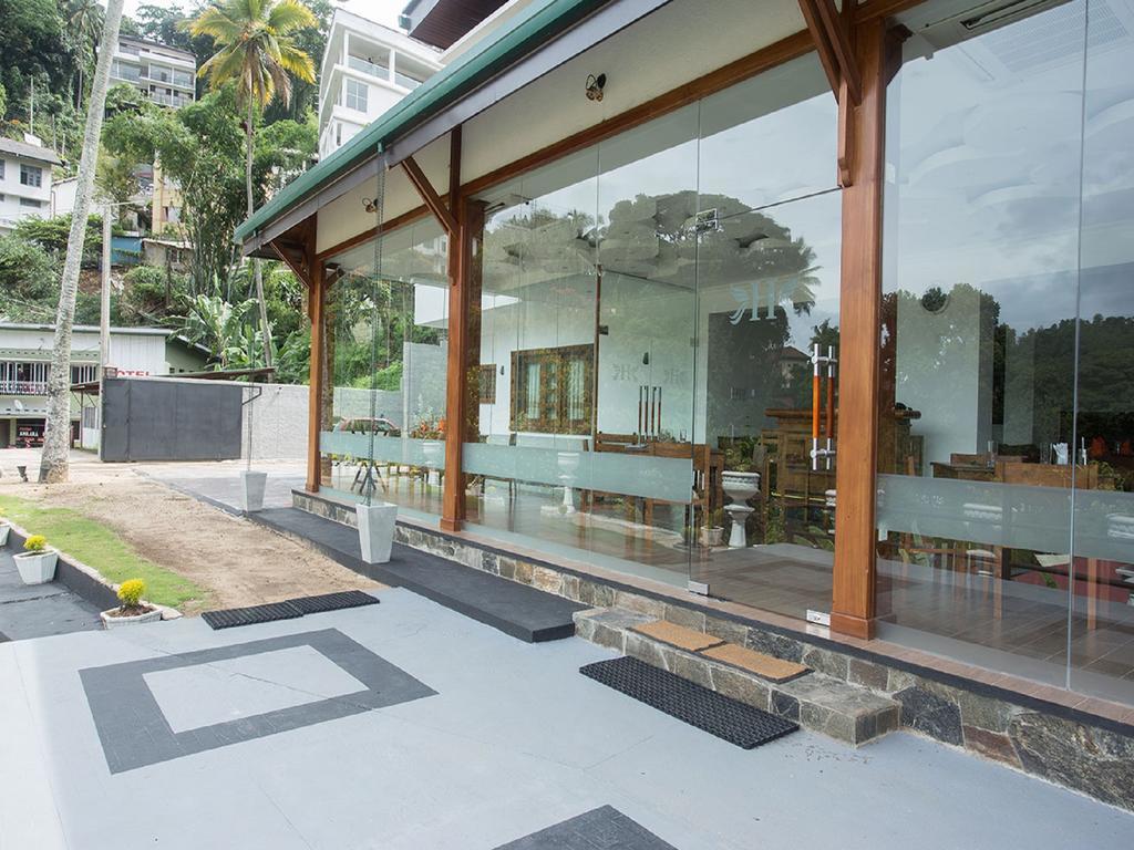 Heaven Seven Kandy Exterior photo